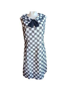 True Vintage Dress 12 1960's Geometric Sleeveless Bow Collar Mod Garage Scooter